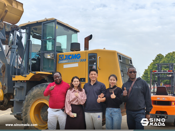 Congo Customers Visited SINOMADA Factory