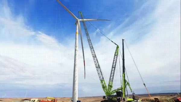 ZOOMLION Cranes Assist Wind Turbine Hoisting in Xinjiang Power Project